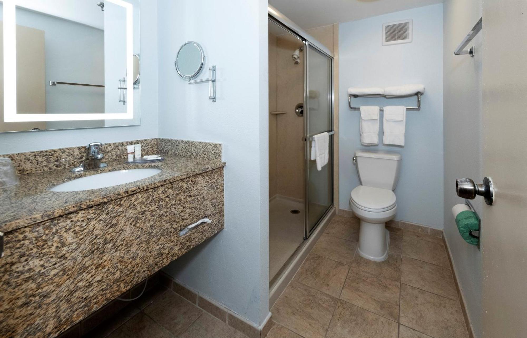 Red Roof Inn & Suites Wilmington - New Castle Extérieur photo