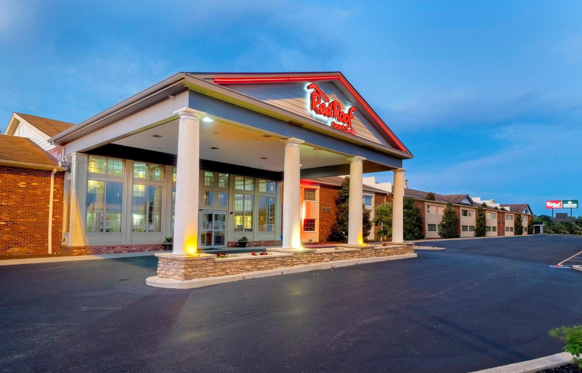 Red Roof Inn & Suites Wilmington - New Castle Extérieur photo