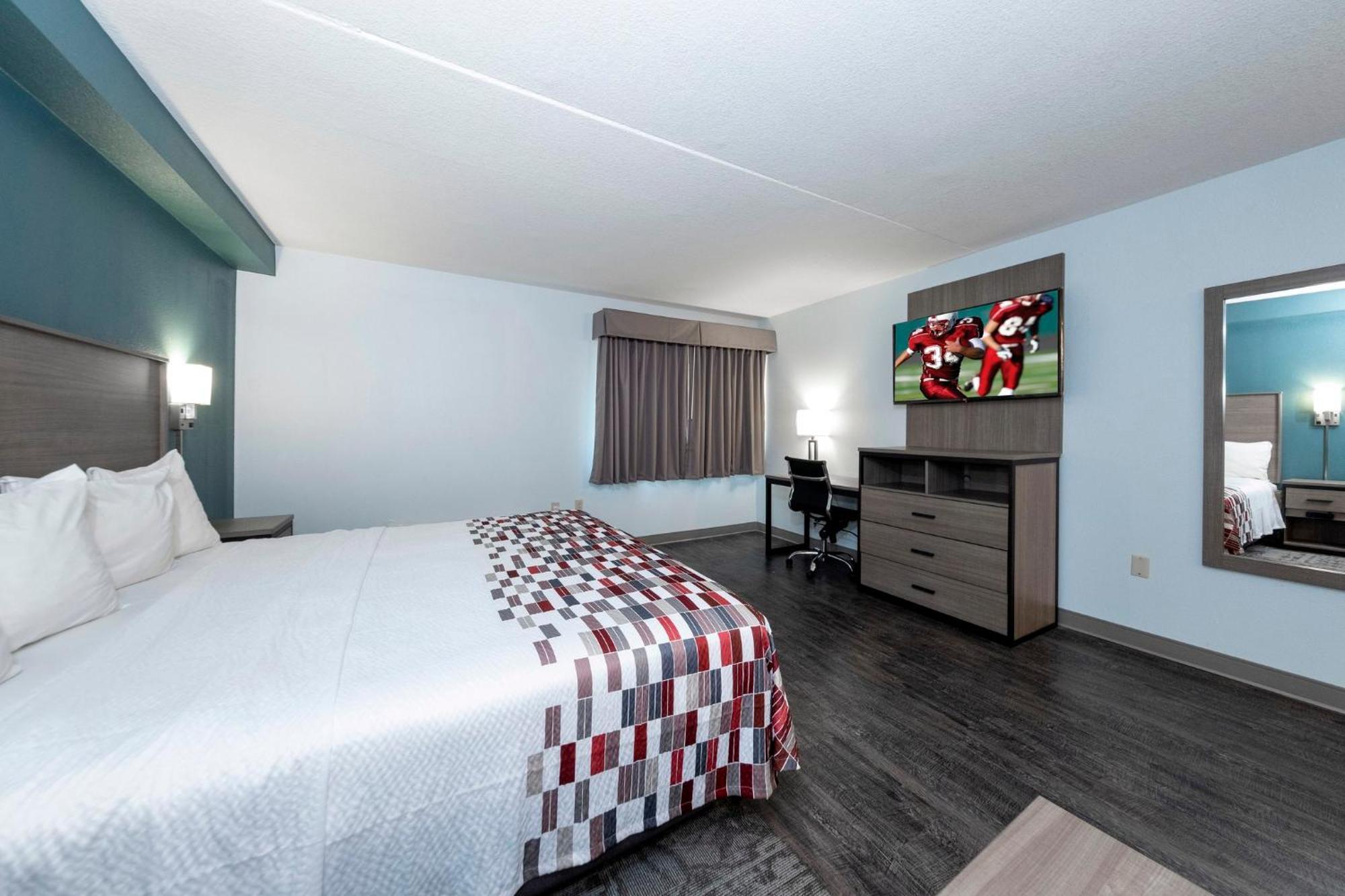 Red Roof Inn & Suites Wilmington - New Castle Extérieur photo